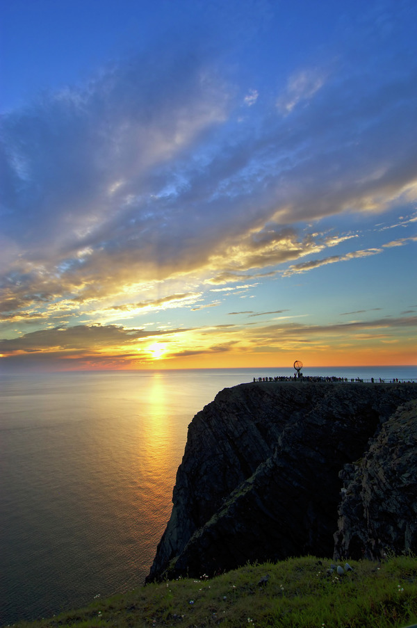 NOHVG - Honningsvag - Midnight Sun - Bjarne Riesto - Visitnorway.com.jpg